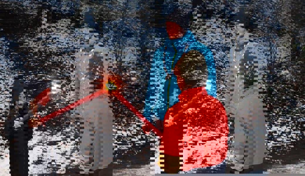  Fackelschein beleuchtete den Weg zum Pfadiheim und sorgte für passende Stimmung. 