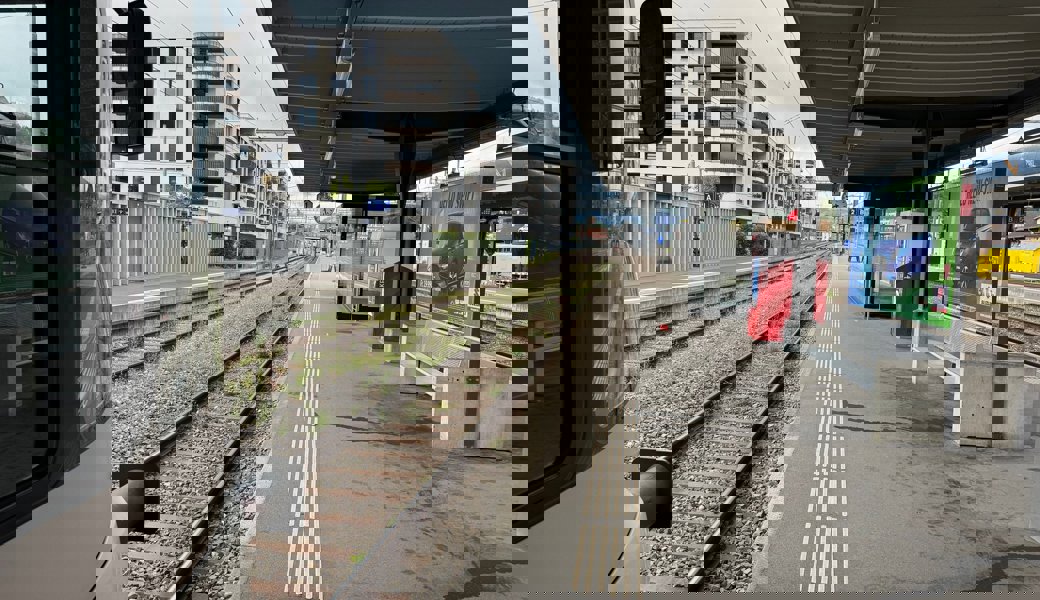 Beim Wattwiler Bahnhof hat sich die Tat ereignet. 