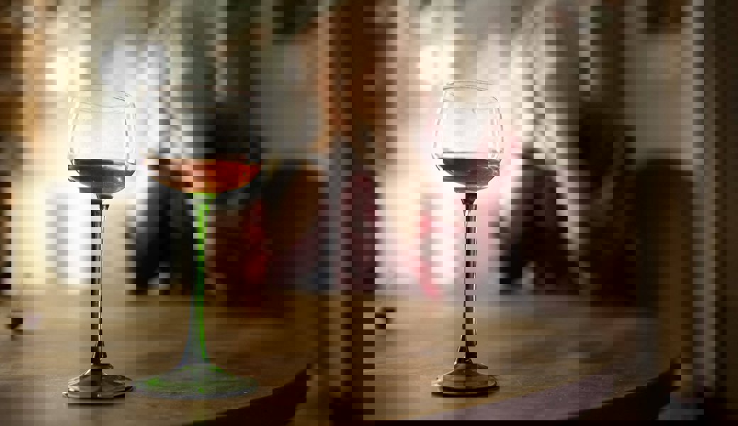 Bei der Stiftung Suchthilfe melden sich zunehmend Menschen im Ruhestand mit Alkoholproblemen.