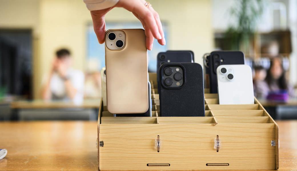 Politiker stellen sich gegen kantonales Handyverbot an Schulen – mit einer Ausnahme