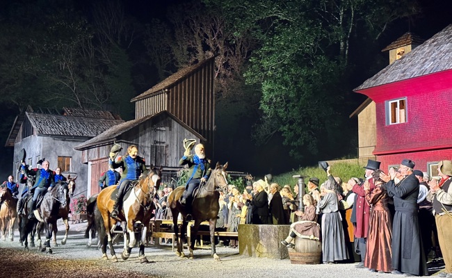 Feuer, Rauch, Totenschädel: In Rüthi wird es gruselig