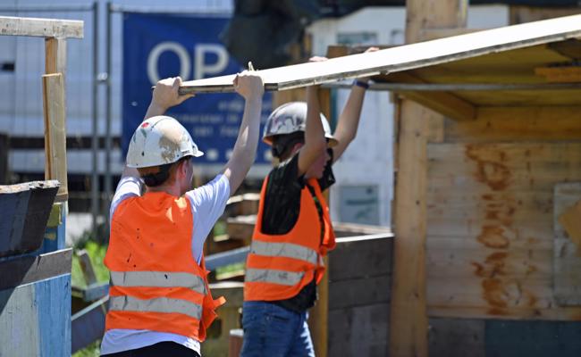 Kühle Köpfe auf dem Bau: So reagiert die Kinderbaustelle auf die Hitze