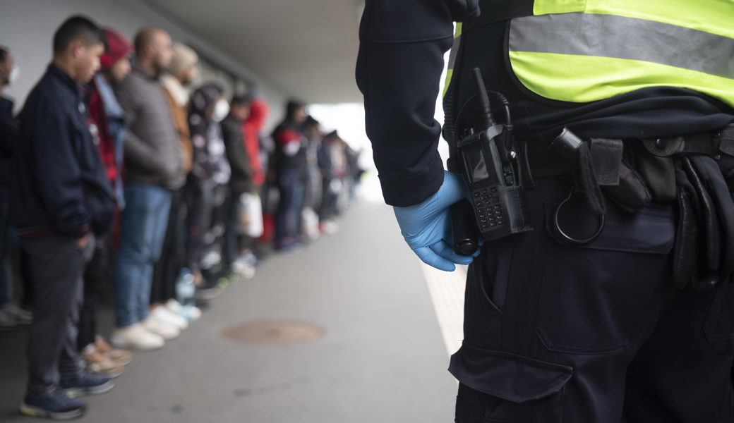 Zuweilen stehen sie Schlange: Illegal eingereiste Migranten am Grenzbahnhof Buchs.