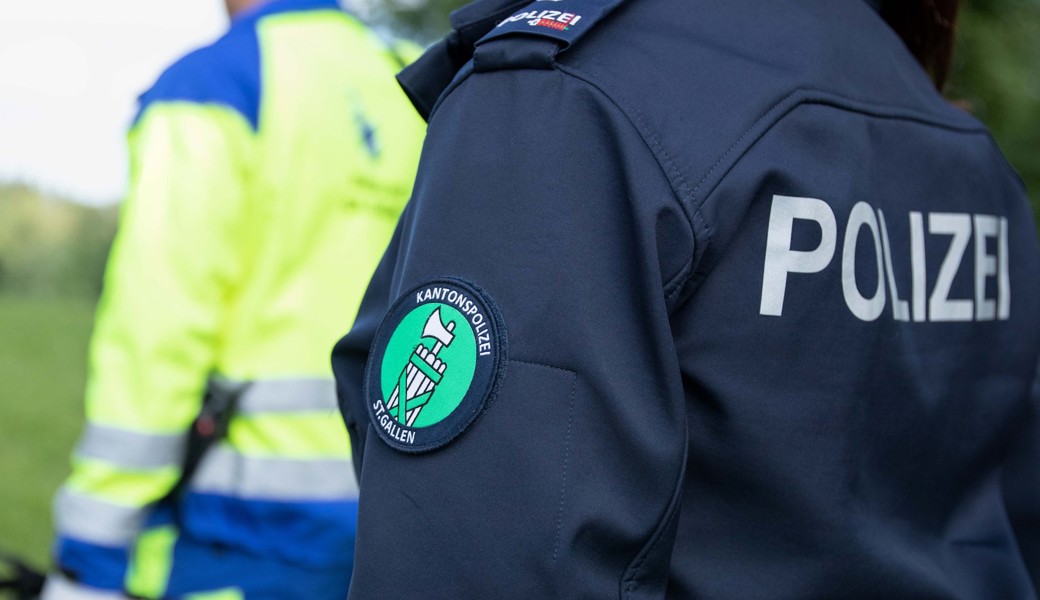 Tragischer Arbeitsunfall: 29-Jähriger stirbt bei Verladearbeiten