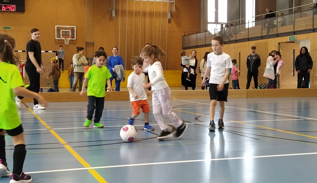 40 Mannschaften standen am Wochenende im Einsatz und begeisterten das Publikum mit ihren Fertigkeiten am Ball.