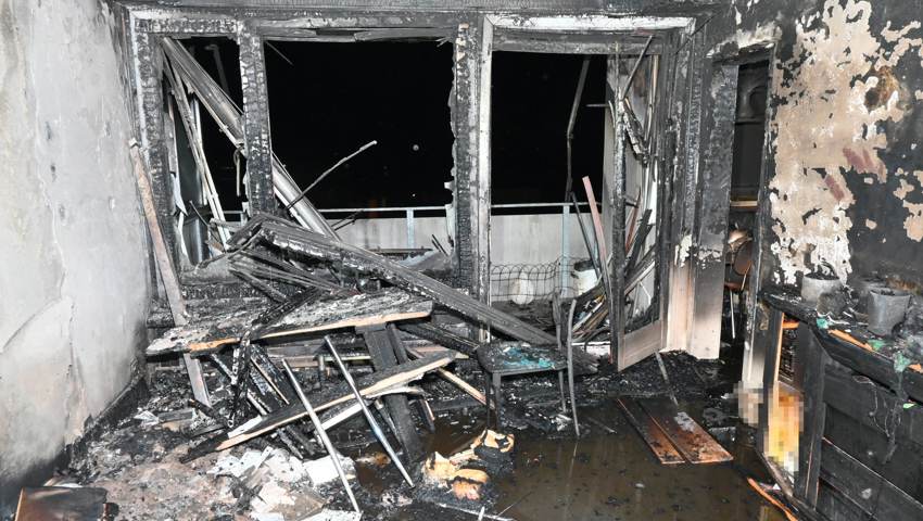 Die Brandwohnung ist komplett zerstört.