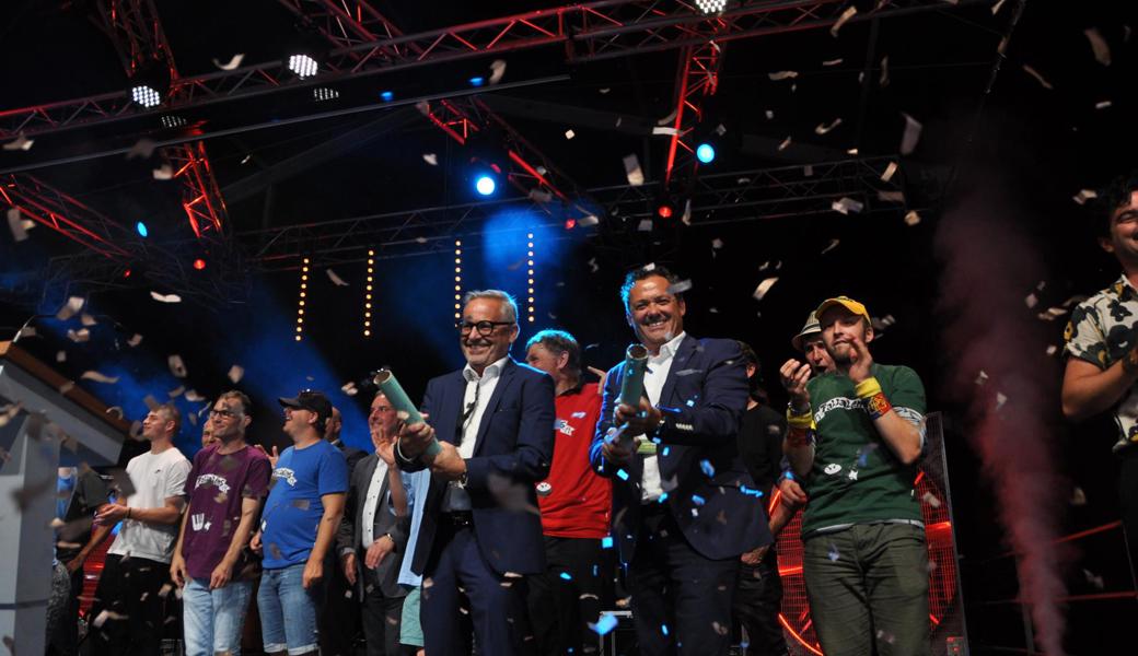 1. September: Verantwortliche und Gäste feiern die Eröffnung der Werdenberger Industrie- und Gewerbeausstellung (Wiga) und das Jubiläum (40+2 Jahre). Die Organisatoren freuen sich über das grosse Interesse und ziehen am Ende ein positives Fazit.