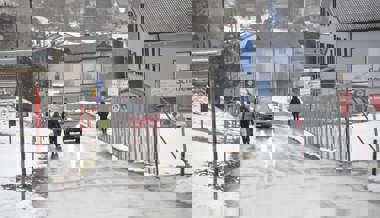 Trottoir und neuer Fussweg sollen die Sicherheit der Schulkinder erhöhen