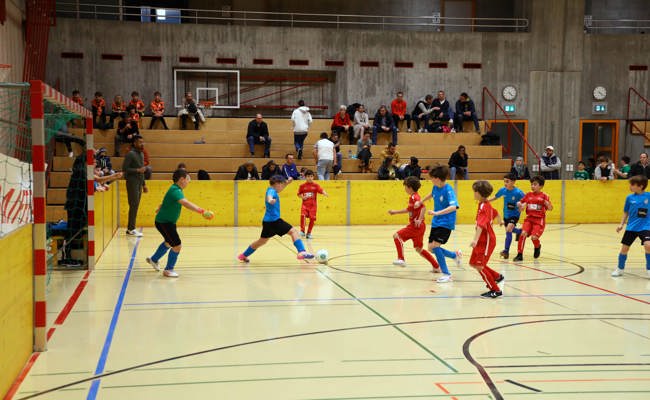 Juniorenhallenturnier: Voller Einsatz, um am Ende zu jubeln