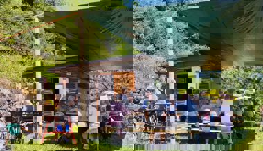 Wanderung mit Degustation: Bei bestem Wetter von Weinberg zu Weinberg