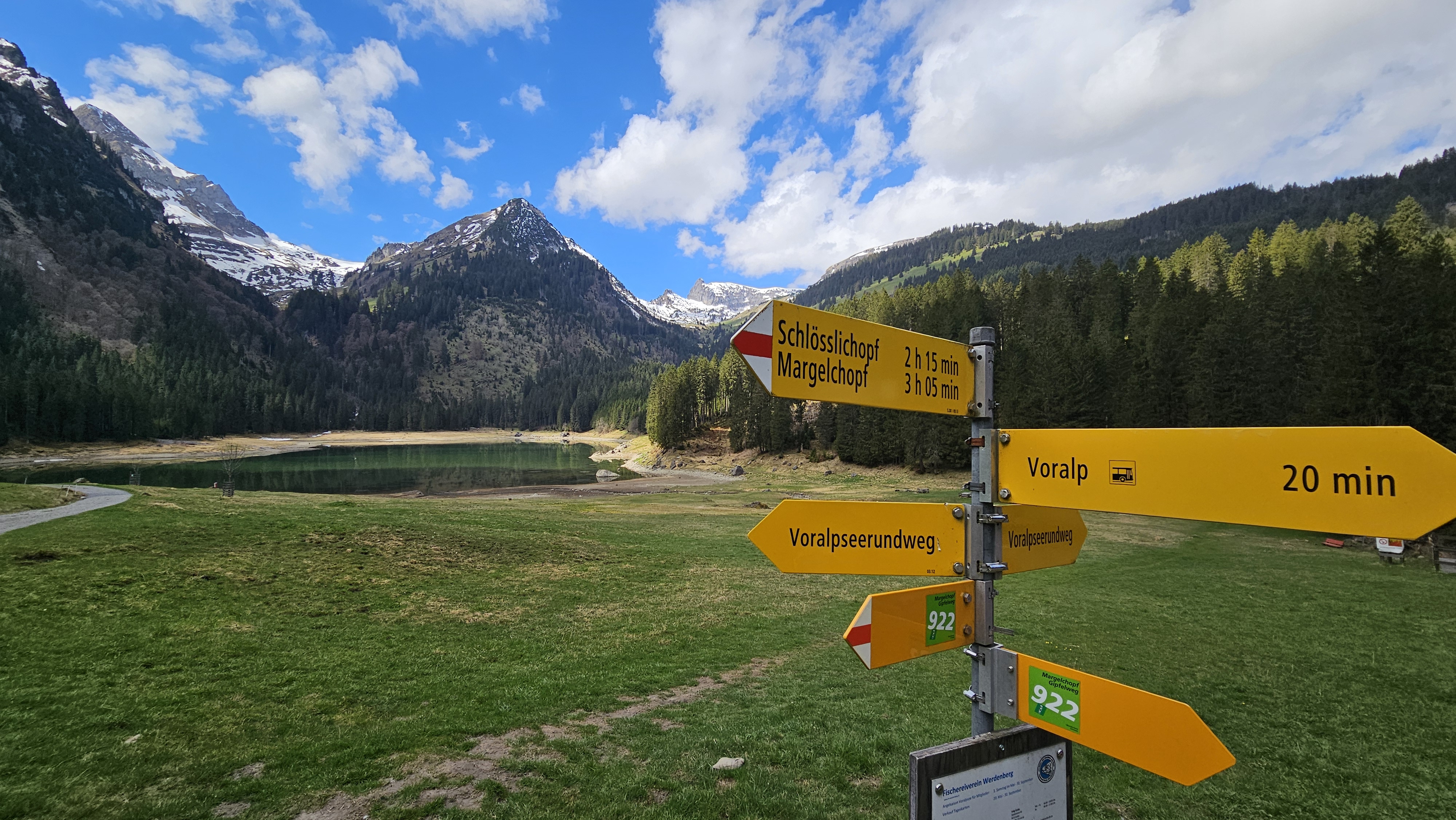 Weil's schon so lange trocken ist: Nur wenig Wasser im Voralpsee
