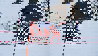 Ein Stallbrand war das Motto der unterhaltsamen Feuerwehr-Skimeisterschaft in Wildhaus