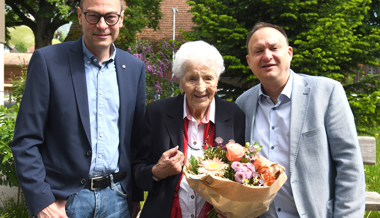 Die 100-Jährige sagt: «Vorwärts schauen und einfach bleiben ...»