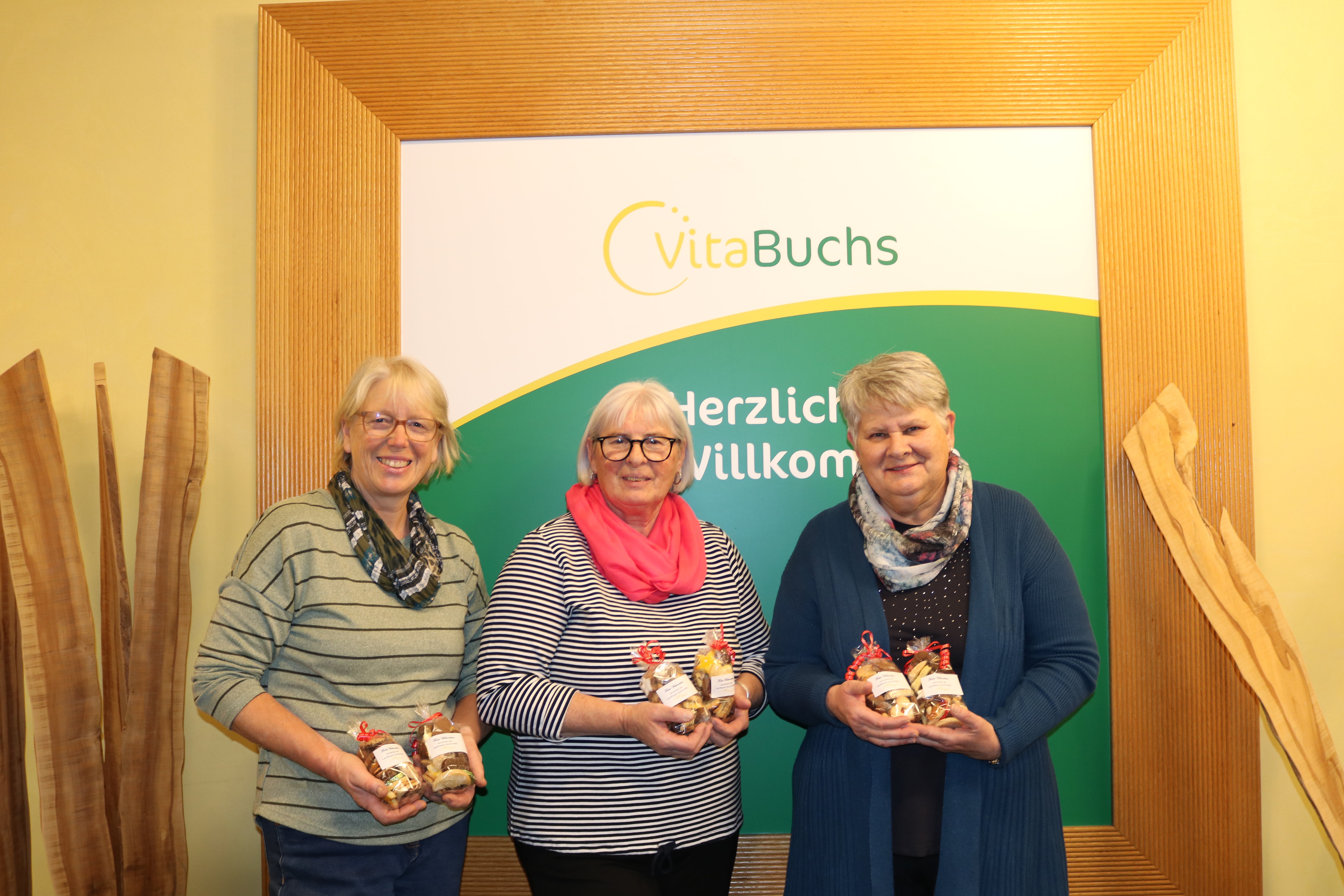 Weihnachtliche Guetzligrüsse für die Betagten im «Vita»