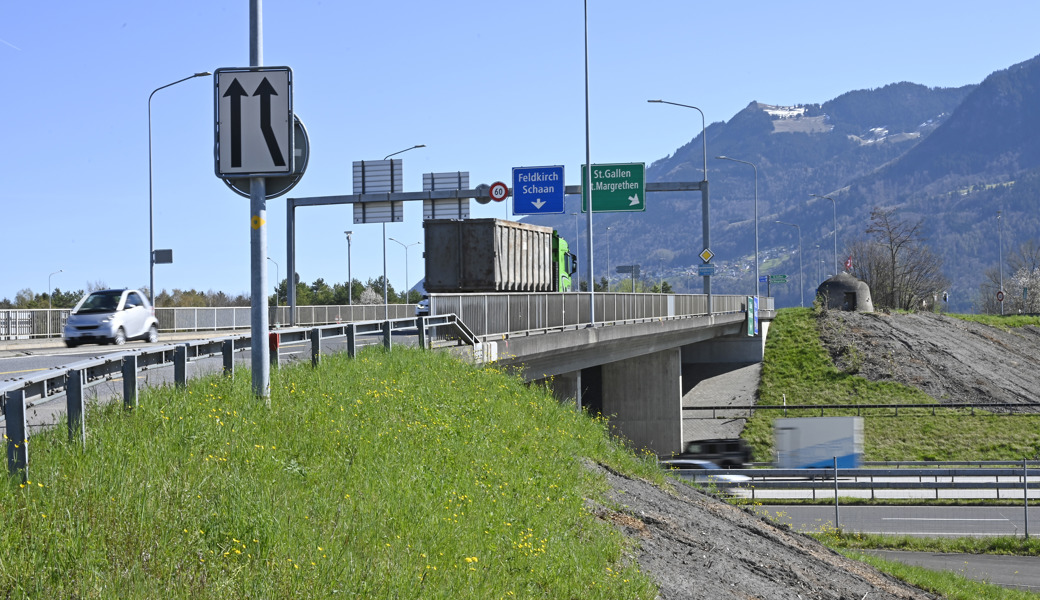 Hilfsbrücke am Anschluss Buchs: Baustart am kommenden Montag
