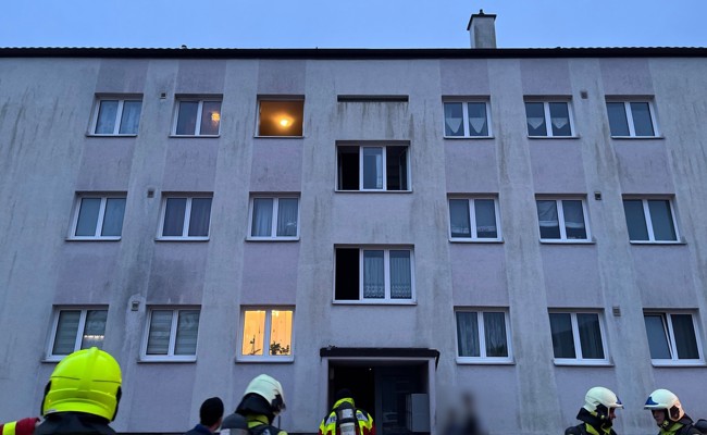 Küchenbrand: Grosser Schaden, alle Bewohner evakuiert