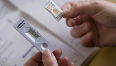 Anzahl der Coronafälle im Werdenberg nimmt zu, die Bettenbelegung bleibt tief