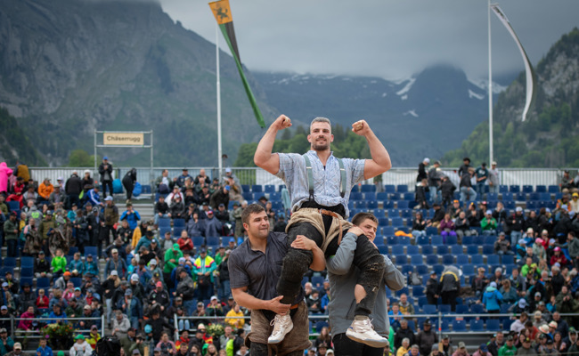 Giger wird seiner Favoritenrolle gerecht