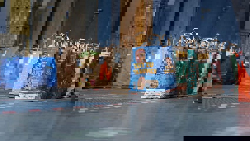  Die Zahl der Personen, die auf Angebote wie diese angewiesen sind, steigt an.