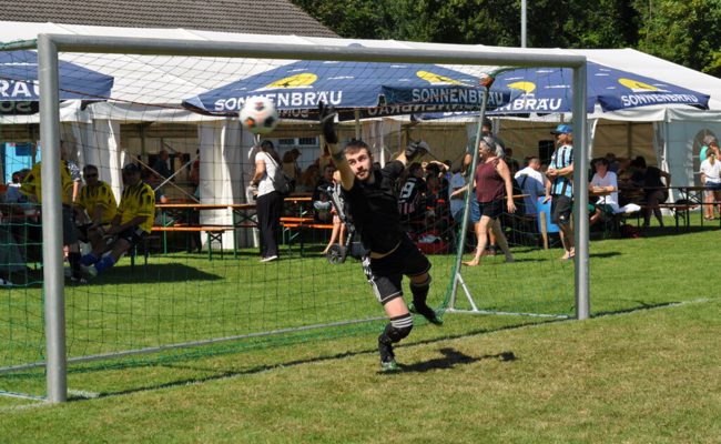 Nach fünf Anläufen gewann der gastgebende Verein erstmals den Zelle-Cup