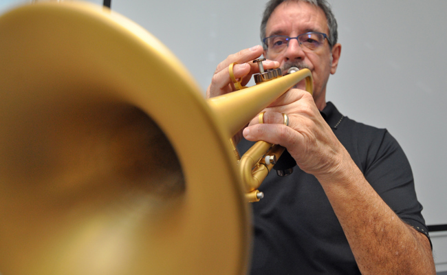 Mit Krach und Feingefühl: Kurt Rothenberger überdeckt sie alle