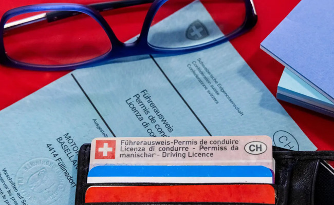 Ab Herbst gibt’s eine Busse – trotzdem sind in der Ostschweiz immer noch 50’000 blaue Führerausweise gemeldet