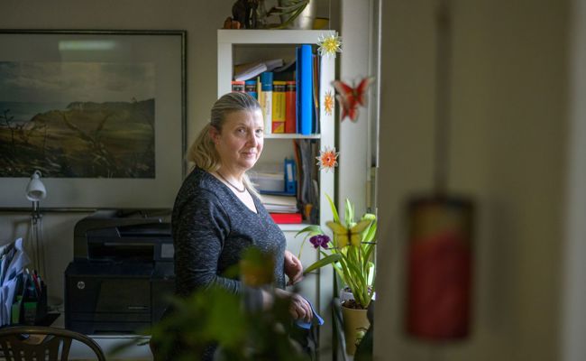 «Ich bin schnell am Anschlag und habe keine Kraft mehr»: OhO unterstützt Frau mit Multipler Sklerose im Haushalt – Weihnachtsaktion auf Rekordkurs
