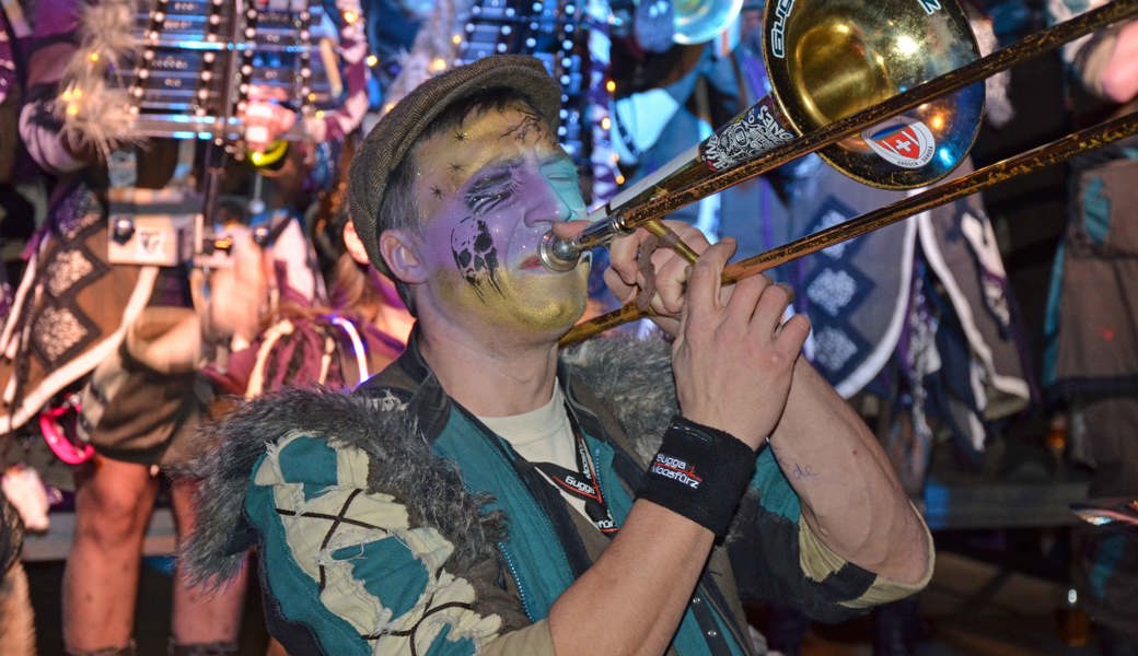 Die Moosfürz eröffneten das Monsterkonzert in der Gass mit vollem Elan.