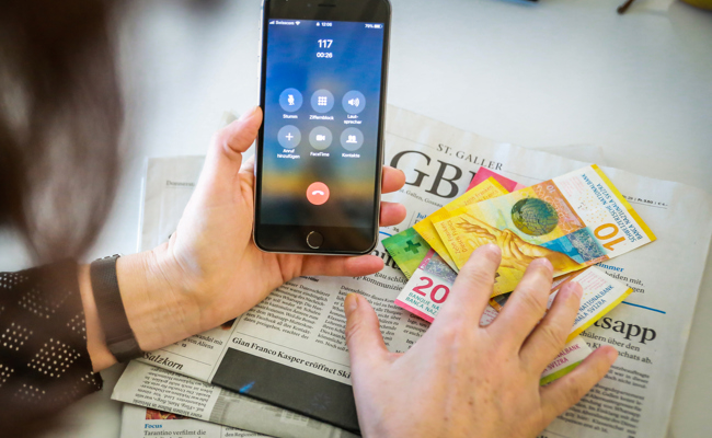 Die Landespolizei warnt vor Betrugsversuchen durch falsche Polizisten