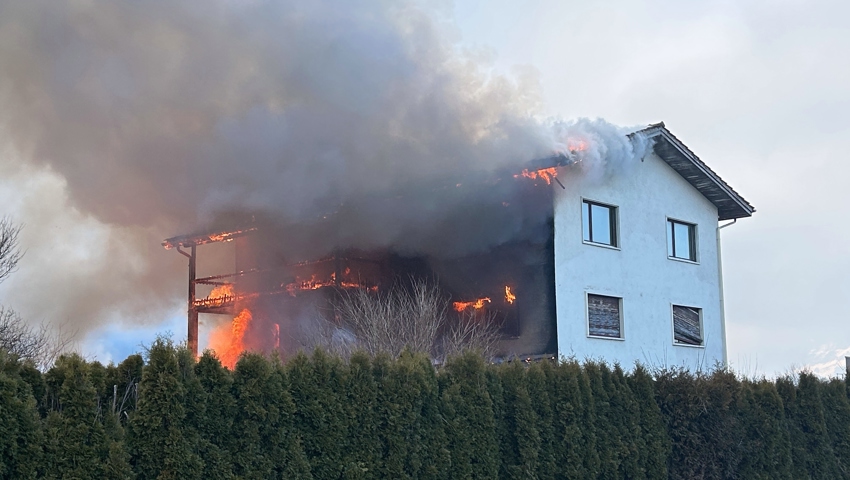 Beim Brand wurde niemand verletzt. Beim Brand wurde niemand verletzt.