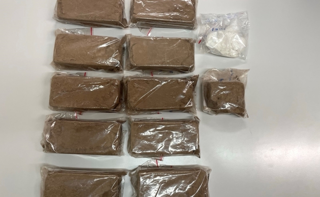 Dealer festgenommen: Drogen im Wert von 200’000 Franken besessen