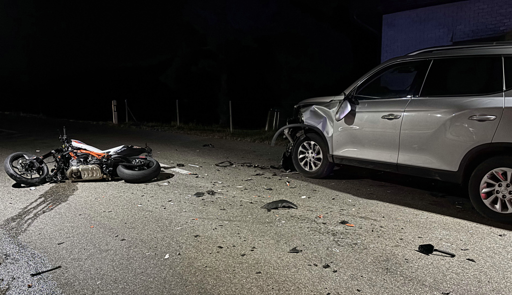Töfffahrer nach Frontalkollision schwer verletzt