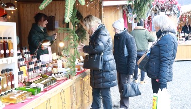 Chlausmarkt-Auftakt: Ruhiger Nachmittag auf dem Marktplatz