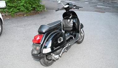 Vespa-Fahrer baut im fahrunfähigen Zustand Unfall