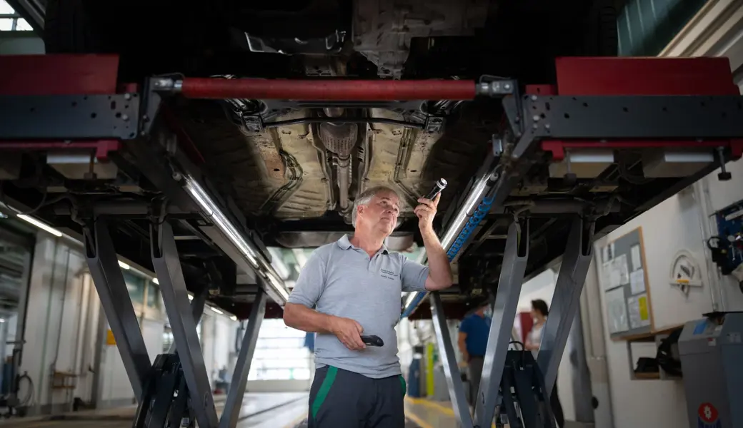 Fahrzeugprüfung in Oberbüren, im Juli dieses Jahres. Damals betrug der Rückstand noch 108'000 Fahrzeuge. Jetzt sind es 7000 mehr.