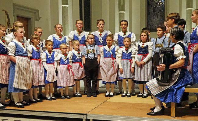 Jubiläum und CD-Taufe: Wie das Kinderjodelchörli Grabs sein Publikum verzauberte