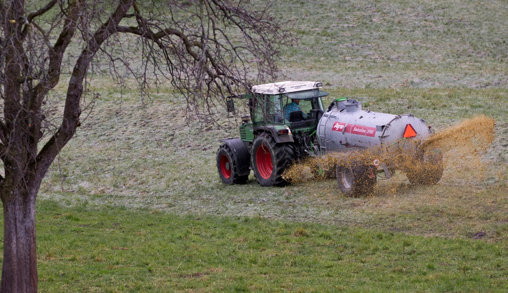 Vorarlberg verbietet Klärschlamm-Dünger