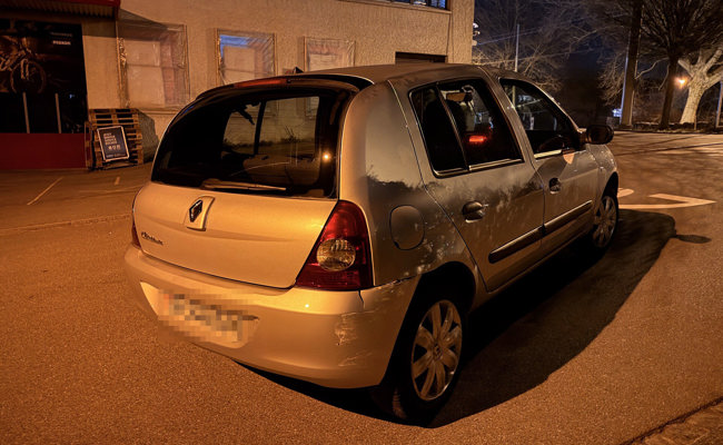 Kinder bauen Unfall auf Strolchenfahrt mit Auto