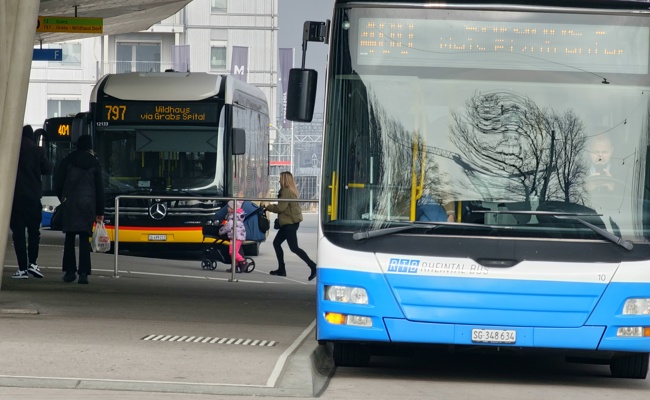 Elektrischer ÖV: Bald werden auch die blauen Busse grün