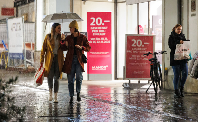 Es gibt eine Abstimmung zur Möglichkeit längerer Ladenöffnungszeiten