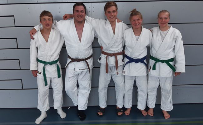 Erfolgreich an Turnier teilgenommen: Viel Edelmetall für die Buchser Judokas