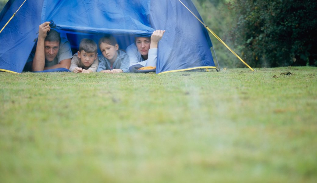 Verregnete Sommerferien - oft sind sie nur im Nachhinein lustig.  Verregnete Sommerferien - oft sind sie nur im Nachhinein lustig.
