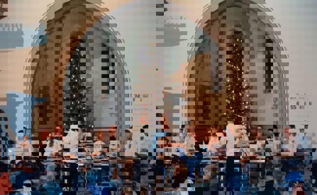 Neun Jugendliche aus der Ostschweiz begeisterten auf dem Hackbrett