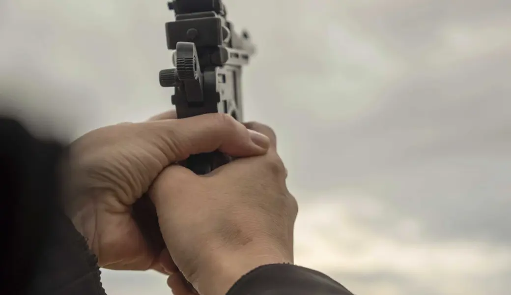 Der Mann besass für die Waffe und die Munition keine Bewilligung.