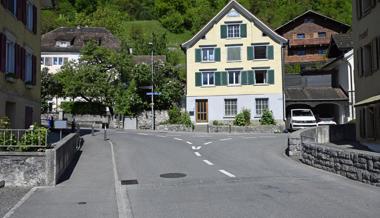 Schulwegsicherheit in Azmoos: Massnahmen zeigen Wirkung