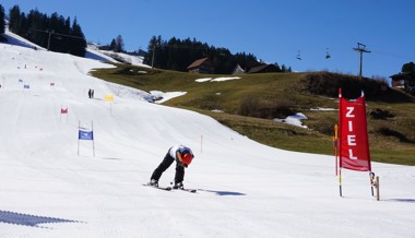 Wildhauser Kinder im Schnee: Ein Tag voller Spannung und Freude