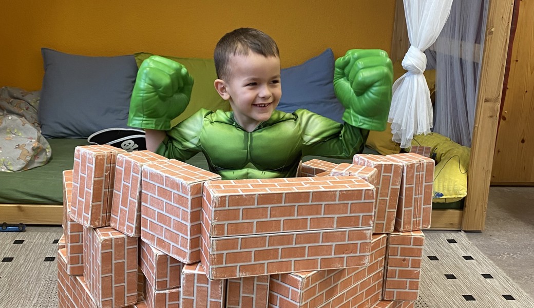 Buntes Treiben und originelle Kostüme an der Kinderfasnacht
