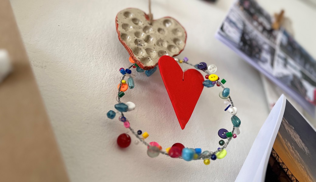 Auch beim dritten Kind rühren mich die Basteleien zum Muttertag noch zu Tränen. 