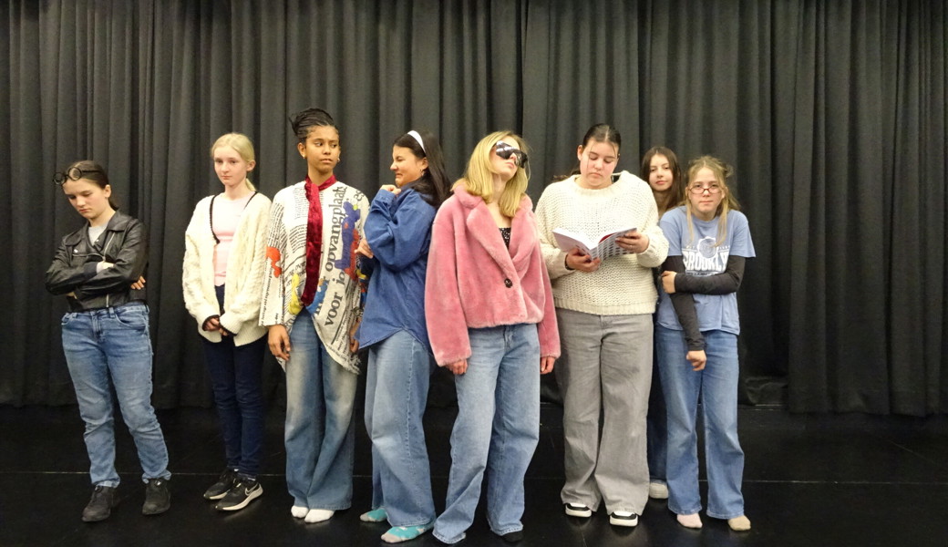 Die Jugendtheatergruppe «spiel.platz» feiert diesen Samstag Premiere ihres selbstentwickelten Stücks.