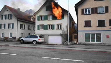 Brand in Trübbach: Bewohner unverletzt, sie wohnen vorübergehend in der «Krone»
